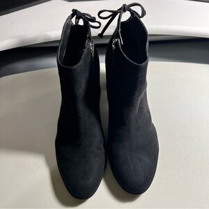 Ladies Marc Fisher Black Suede Boots Sz 9